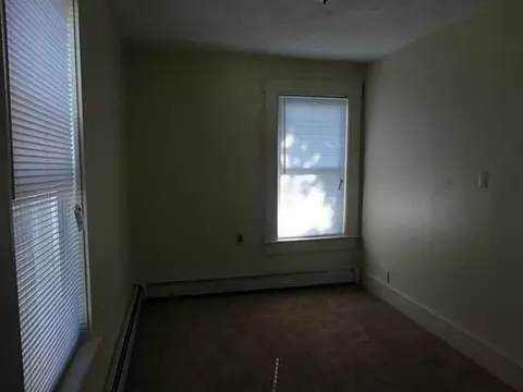 91 Crawford St, Woonsocket, RI 02895 photo 9