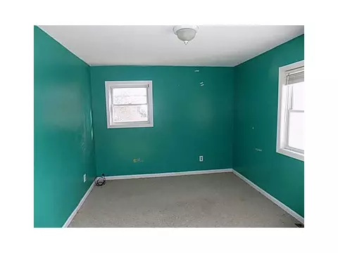 21 Miner St, Westerly, RI 02891 photo 4