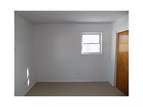 21 Miner St, Westerly, RI 02891 photo 5
