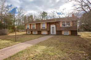33 Riverview Dr, Richmond, RI 02891 photo 1