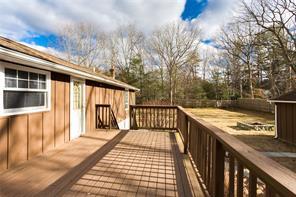 33 Riverview Dr, Richmond, RI 02891 photo 2