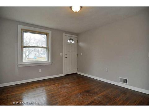 100 Falcon Ave, Warwick, RI 02888 photo 5