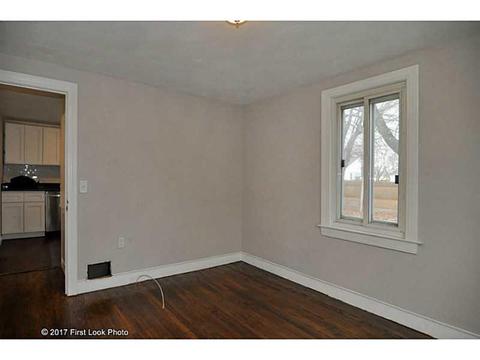 100 Falcon Ave, Warwick, RI 02888 photo 15