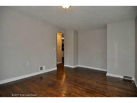 100 Falcon Ave, Warwick, RI 02888 photo 6
