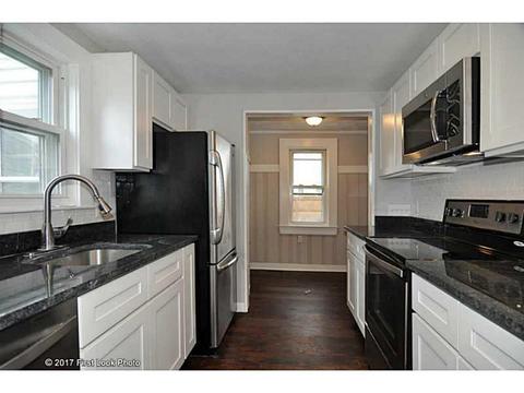 100 Falcon Ave, Warwick, RI 02888 photo 2