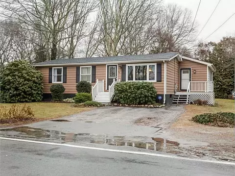 54 South Rd, Exeter, RI 02822 photo 3
