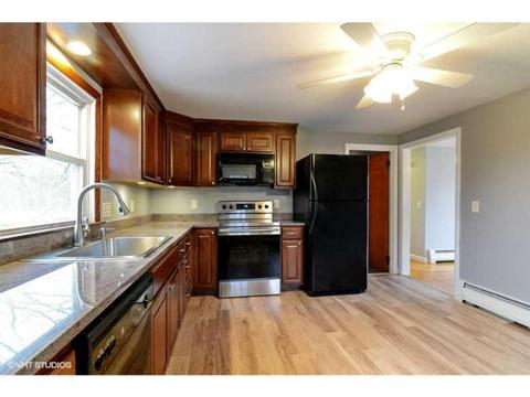 5 Parsonage Dr, Warwick, RI 02889 photo 6