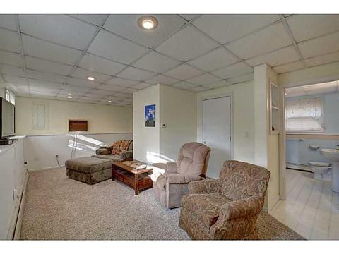 30 Holmes St, Westerly, RI 02891 photo 14