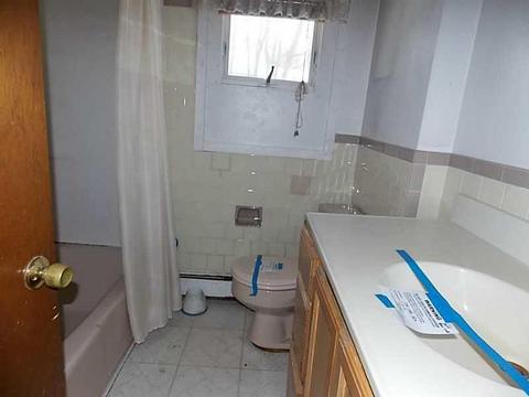 154 Star Ave, Woonsocket, RI 02895 photo 8