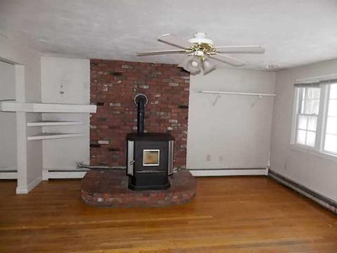 154 Star Ave, Woonsocket, RI 02895 photo 9