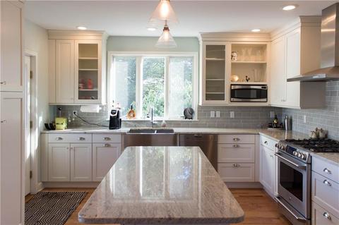 72 Boulevard Blvd, Middletown, RI 02842 photo 6