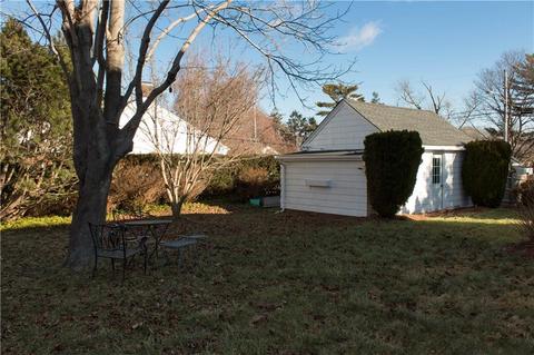72 Boulevard Blvd, Middletown, RI 02842 photo 34