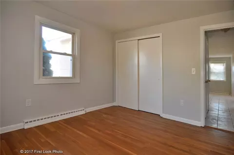 524 Robinson St, Woonsocket, RI 02895 photo 17