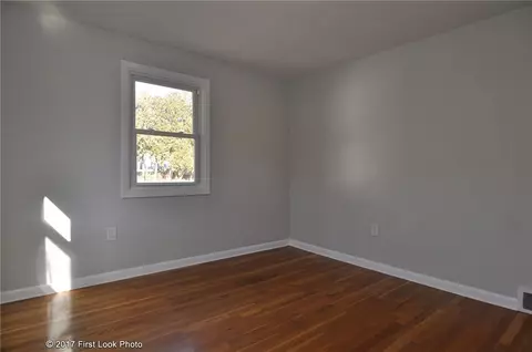 524 Robinson St, Woonsocket, RI 02895 photo 15