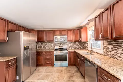 9 Riptide St, Jamestown, RI 02835 photo 4