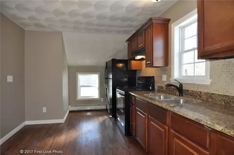 39 Eton Ave, Warwick, RI 02889 photo 17