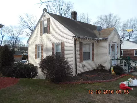 1281 Diamond Hill Rd, Woonsocket, RI 02895 photo 2