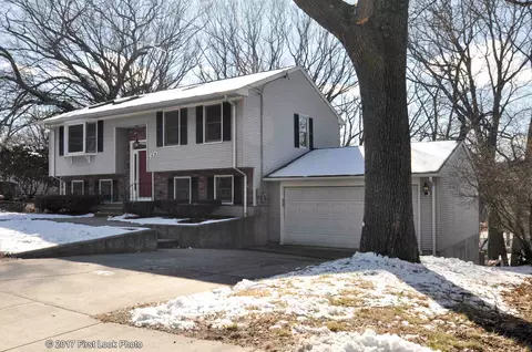 644 Harris Ave, Woonsocket, RI 02895 photo 2