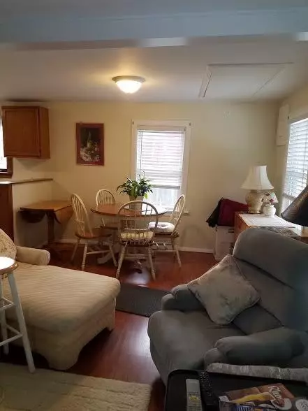 54 Eton Ave, Warwick, RI 02889 photo 8