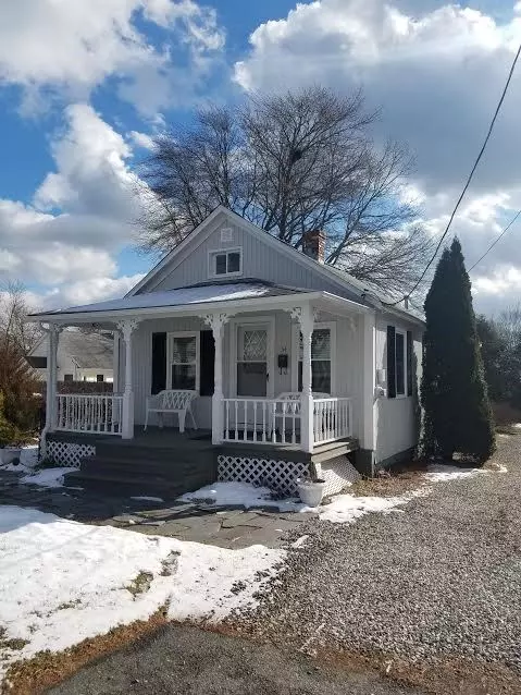 54 Eton Ave, Warwick, RI 02889 photo 1