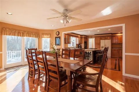 14 Springwater Dr, Woonsocket, RI 02895 photo 16