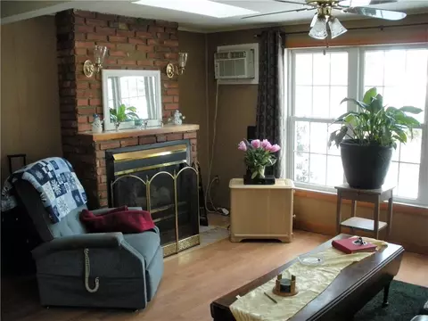 528 W Shore Rd, Warwick, RI 02889 photo 7