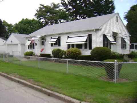 75 Orms St, Pawtucket, RI 02861 photo 1