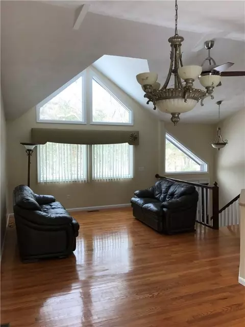 752 Hammet Rd, Coventry, RI 02816 photo 9