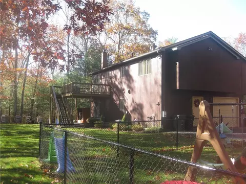 752 Hammet Rd, Coventry, RI 02816 photo 4