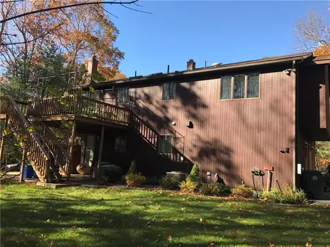 752 Hammet Rd, Coventry, RI 02816 photo 5