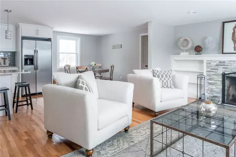 38 Benson Ave, Warwick, RI 02888 photo 12