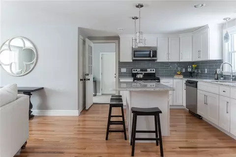 38 Benson Ave, Warwick, RI 02888 photo 4