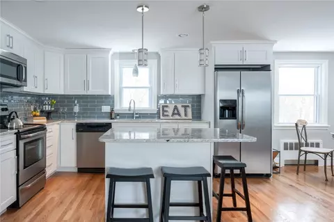 38 Benson Ave, Warwick, RI 02888 photo 3