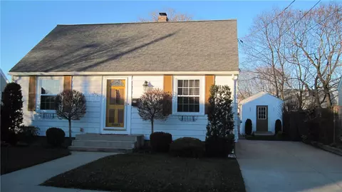 330 Pullen Ave, Pawtucket, RI 02861 photo 1