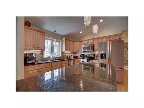 9 Wilder Ave, Westerly, RI 02891 photo 5