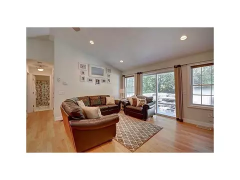 9 Wilder Ave, Westerly, RI 02891 photo 8