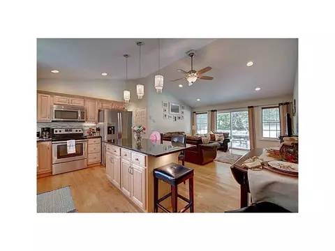 9 Wilder Ave, Westerly, RI 02891 photo 7