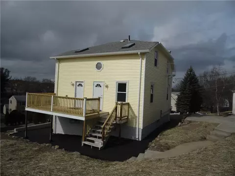 25 Foster St, Woonsocket, RI 02895 photo 33