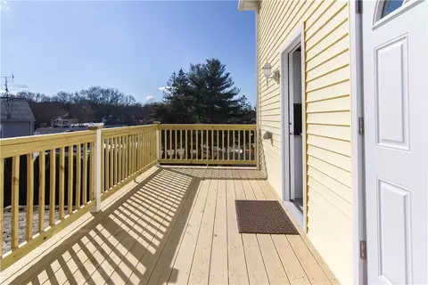 25 Foster St, Woonsocket, RI 02895 photo 32
