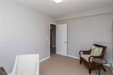 25 Foster St, Woonsocket, RI 02895 photo 9