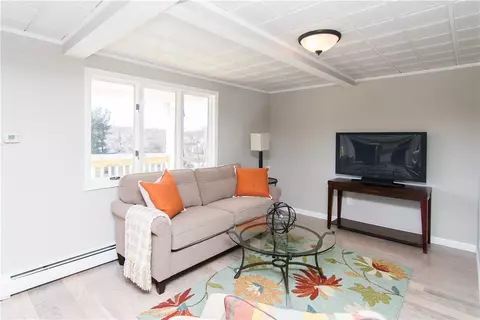 25 Foster St, Woonsocket, RI 02895 photo 5