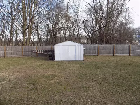 84 Bartlett Dr, Warwick, RI 02886 photo 15