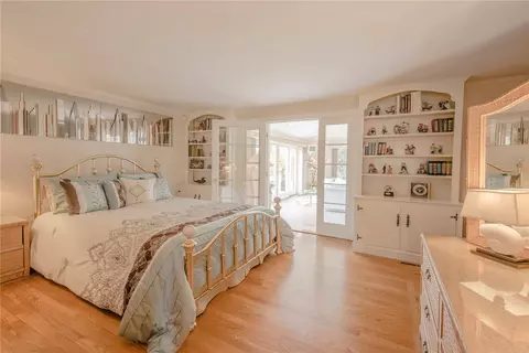 4 Arrowhead Dr, Tiverton, RI 02878 photo 9