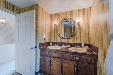 4 Arrowhead Dr, Tiverton, RI 02878 photo 18