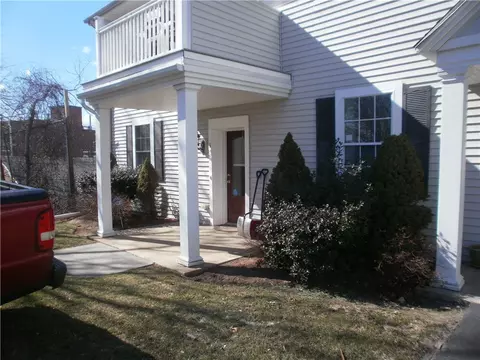200 Cato St #3, Woonsocket, RI 02895 photo 2