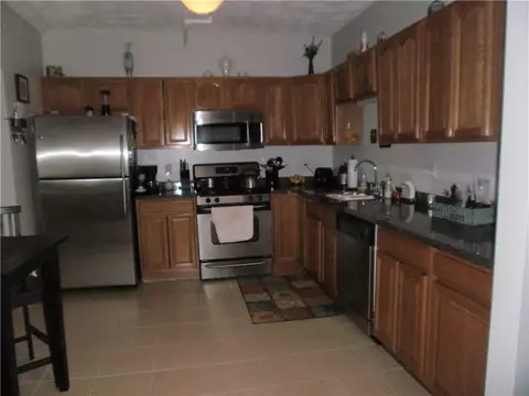 200 Cato St #3, Woonsocket, RI 02895 photo 4