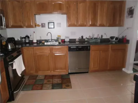 200 Cato St #3, Woonsocket, RI 02895 photo 5