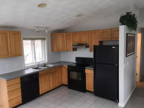 321 Gertrude Ave, Warwick, RI 02886 photo 6