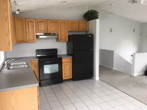 321 Gertrude Ave, Warwick, RI 02886 photo 7