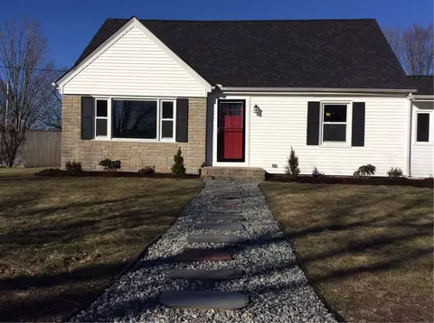 11 Quinlan Ct, Warwick, RI 02886 photo 3